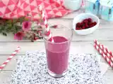 Resepti Punainen hedelmä lassi