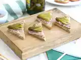 Resepti Rillette- ja suolakurkkotoastit