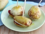 Resepti Perunalla täytetty raclette-voileipä