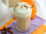 Resepti Kurpitsamausteinen latte, kahvilatte kurpitsalla