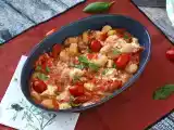 Resepti Airfryerilla paistetut feta-gnocchit, super nopea ruokalaji kirsikkatomaateilla ja fetalla!