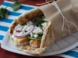 Resepti Gyros lohella, täydellinen kreikkalainen kalavoileipä kesäksi!