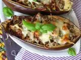 Resepti Täytetyt munakoisot mozzarellan kanssa gratinoituna
