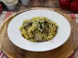 Resepti Kermainen pasta shimeji- ja ruskeista sienistä