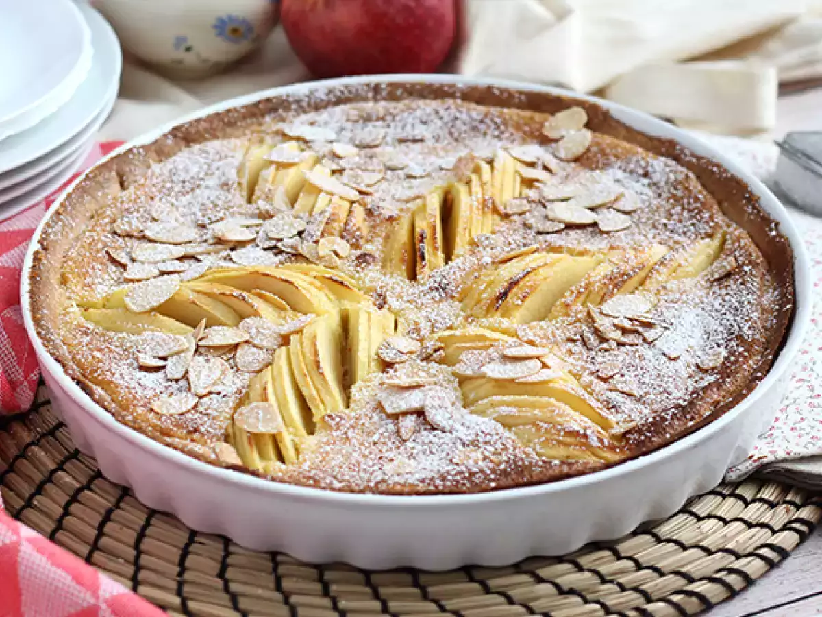 Resepti Omena- ja mantelikakku (tarte normande)