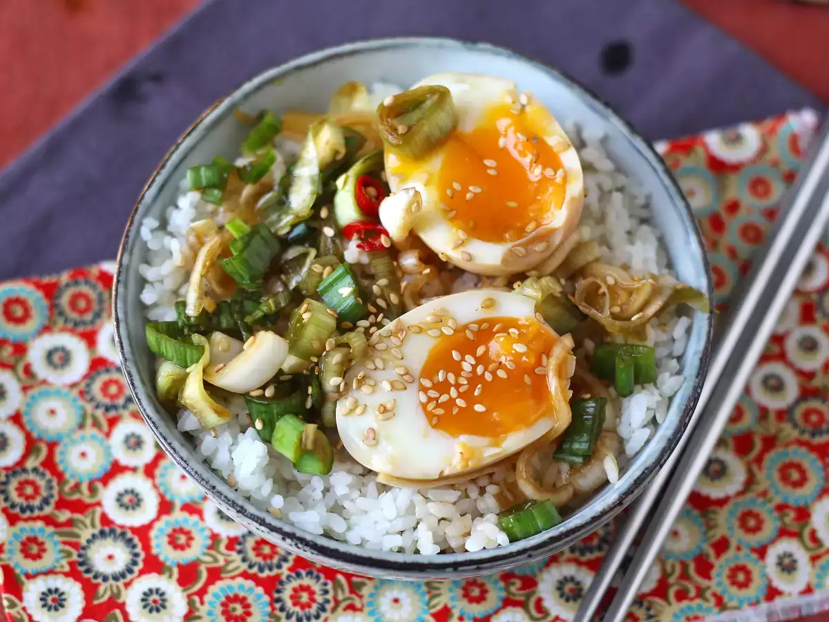 Resepti Mayak gyeran - korealaiset marinoituja kananmunia