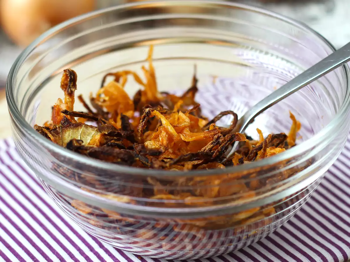 Resepti Miten tehdä rapeita sipuleita uunissa?