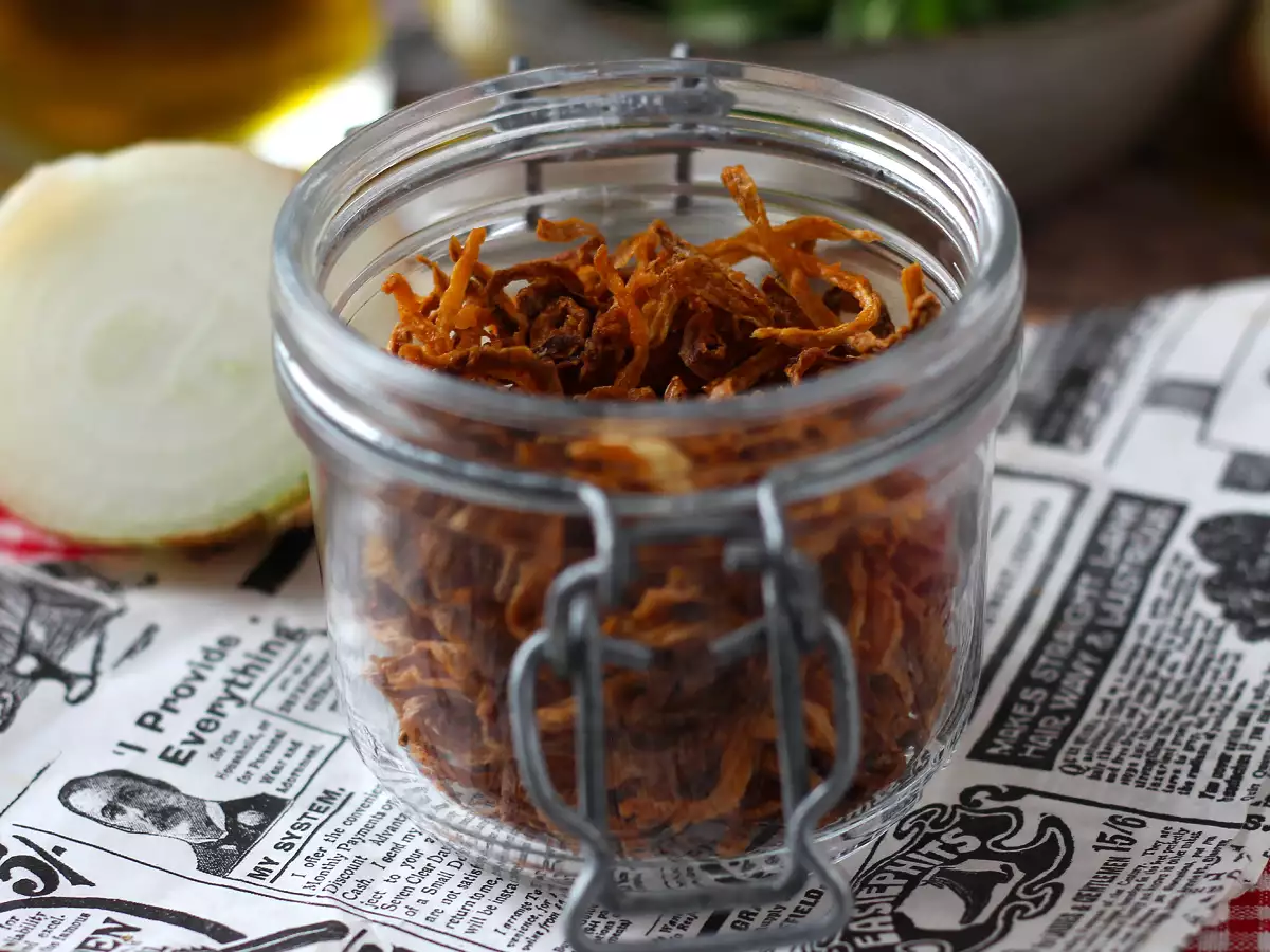 Resepti Rapeat sipulit air fryerissa, super rapeat ja maukkaat