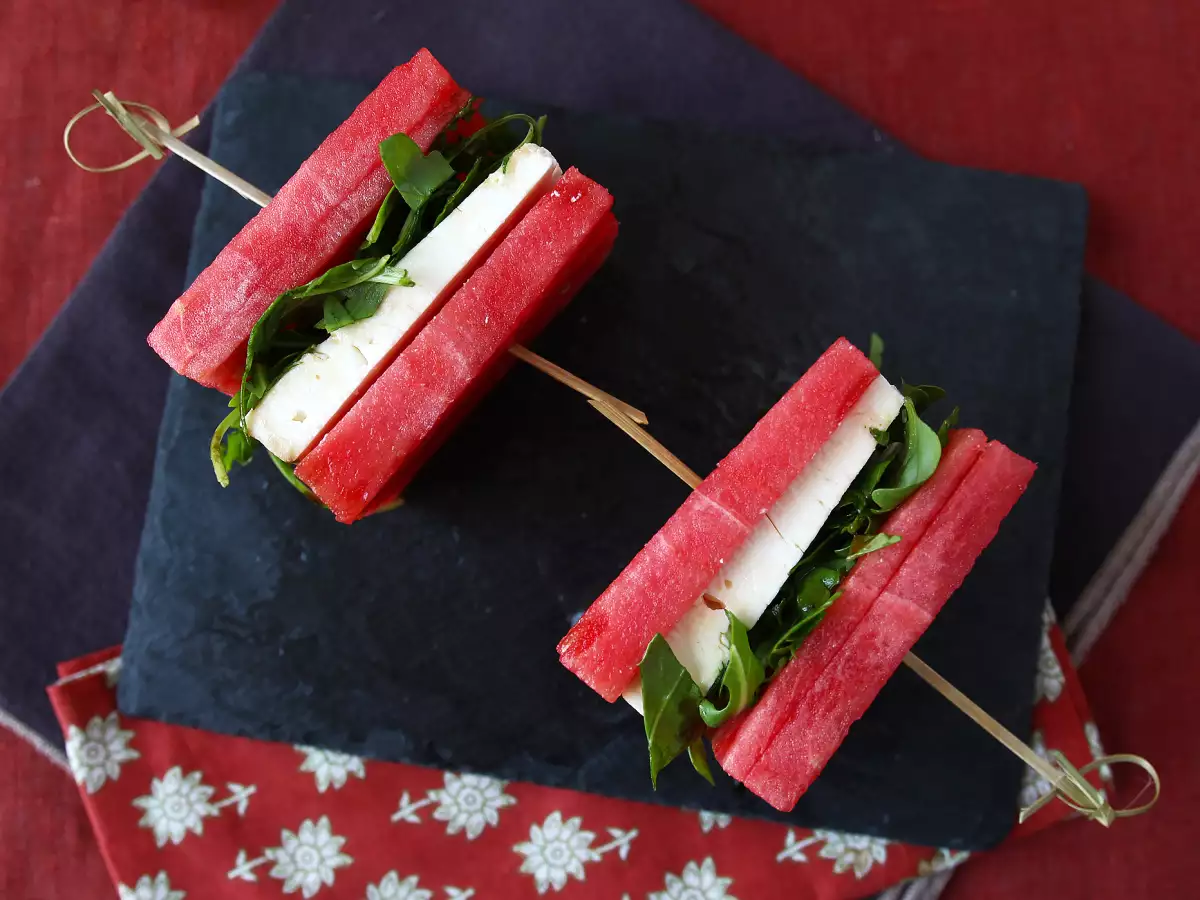 Resepti Vesimeloni-feta-rucolavoileipä – kesän viraaliresepti!