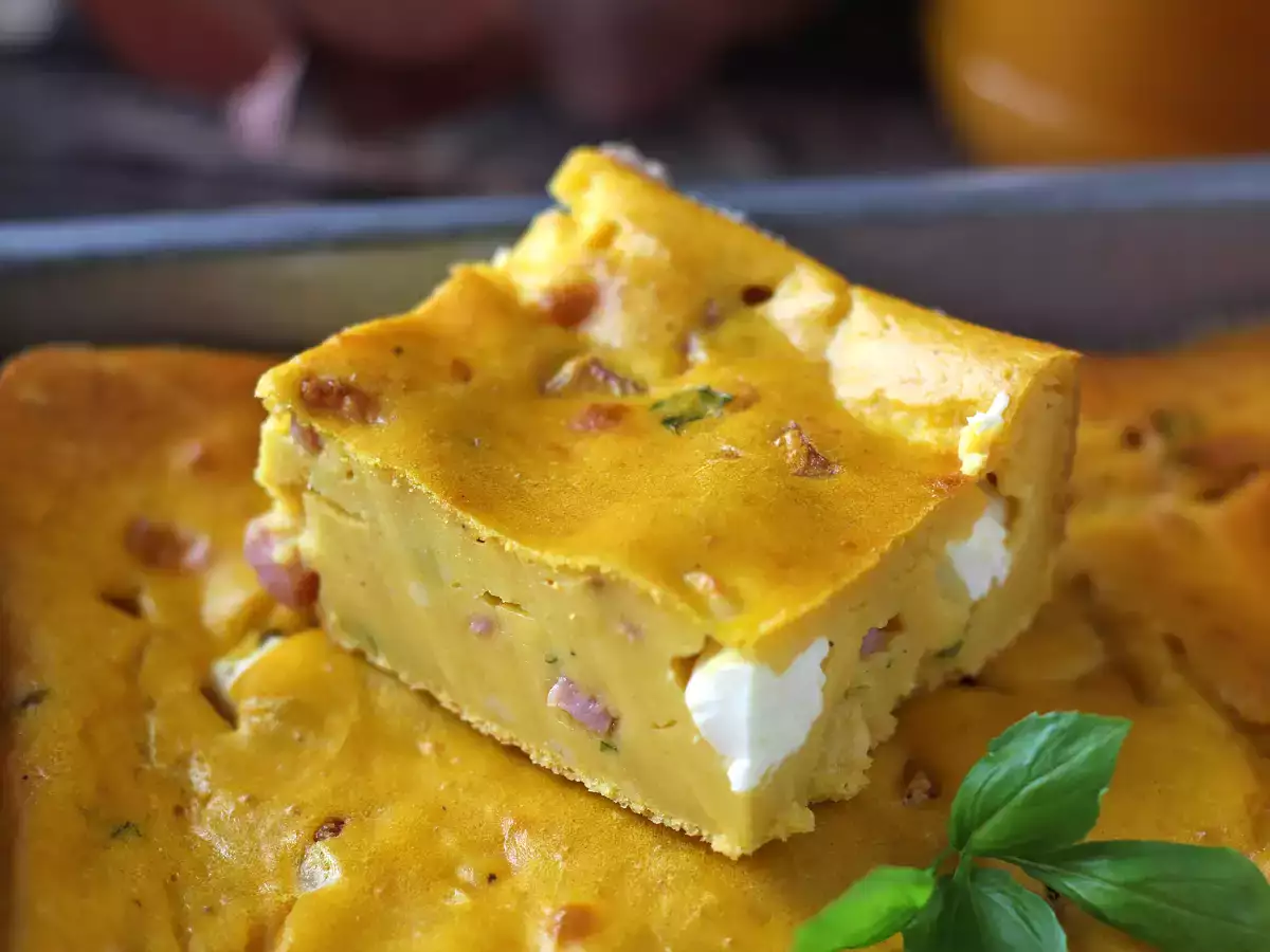 Resepti Suolainen kinkku-feta-brownie kurpitsakeitosta – täydellinen resepti keiton tähteiden hyödyntämiseen!