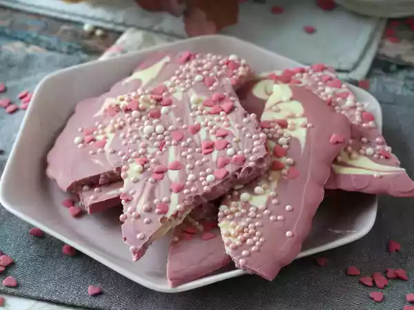Resepti Henkilökohtainen suklaapatukka, viime hetken lahjaidea äitienpäiväksi!