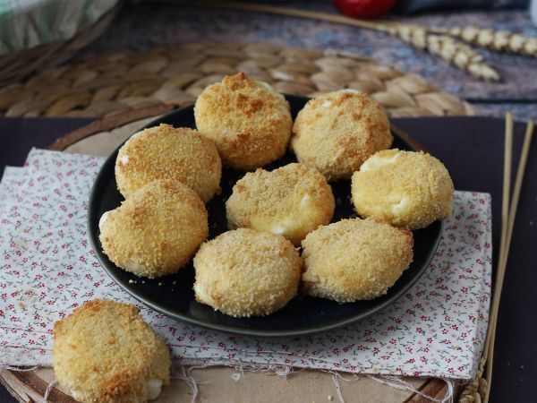Resepti Air fryer paneroitu babybel