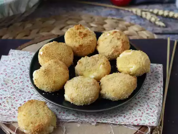 Resepti Air fryer paneroitu babybel