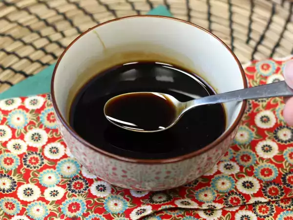 Resepti Kotitekoinen teriyaki-kastike, täydellinen lohen ja kanan kanssa!
