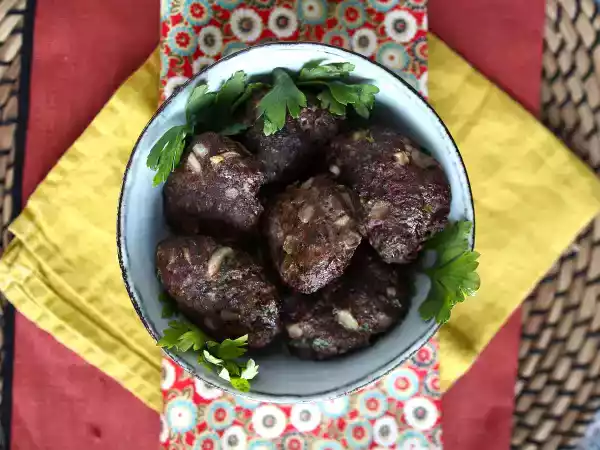 Resepti Köfte - turkkilaiset lihapullat