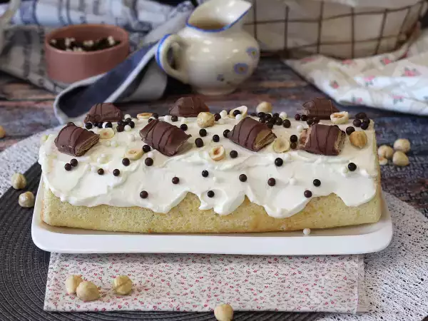 Resepti Helppo kinder bueno -kakku, täydellinen syntymäpäiväkakuksi tai joulubucheksi!