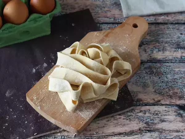Resepti Kotitekoiset pappardelle-munapastat – resepti vaihe vaiheelta