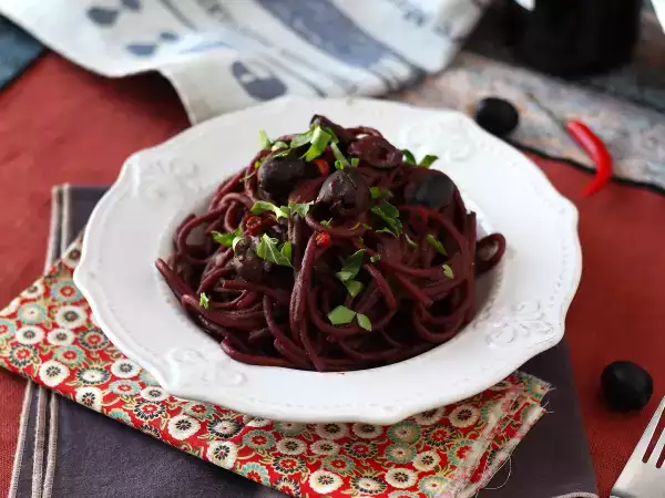 Resepti Spaghetti al fuoco di bacco: punaviinipasta, joka tuo pöytään jotain erityistä