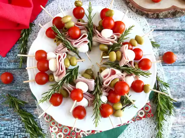 Resepti Aperitiiviseppele onnistuneeseen juhlaan!