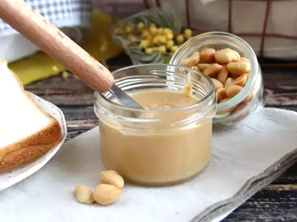 Resepti Miten tehdä maapähkinävoita 5 minuutissa?