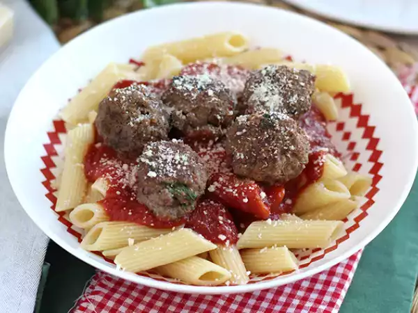 Resepti Vasikkaliha ja parmesaanilihapullat
