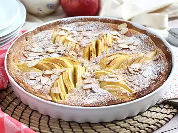 Resepti Omena- ja mantelikakku (tarte normande)