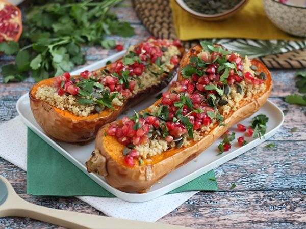 Resepti Butternut-kurpitsa kvinoalla ja granaattiomenalla