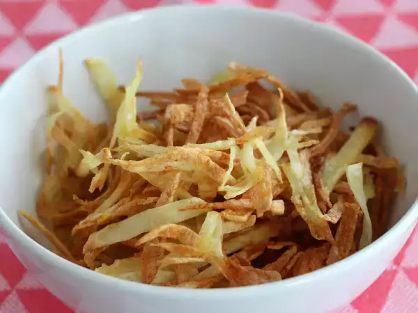 Resepti Batata palha (uunissa paistettu)