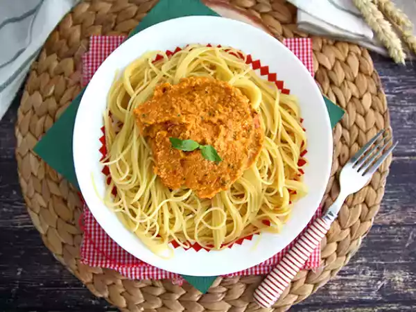Resepti Punainen pesto-kastike