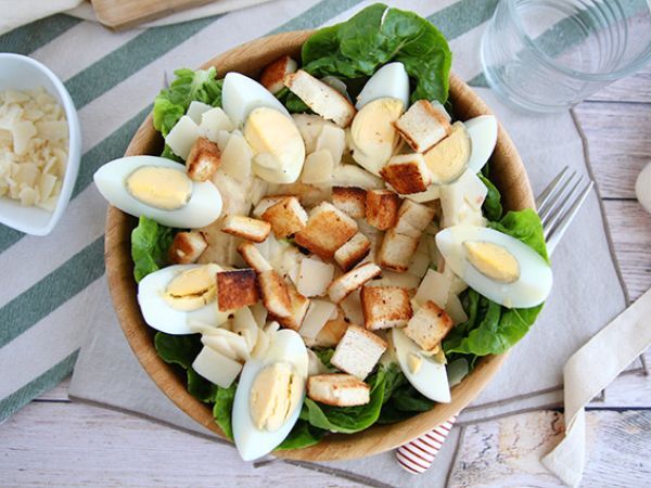 Resepti Helppo caesar-salaatti