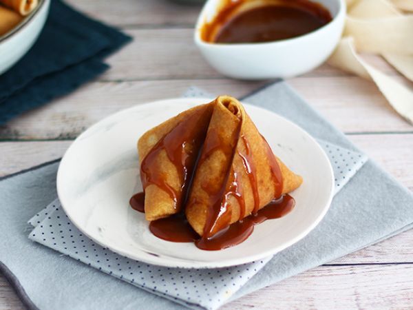 Resepti Karamellisoitujen omenoiden pannukakkusamoussat