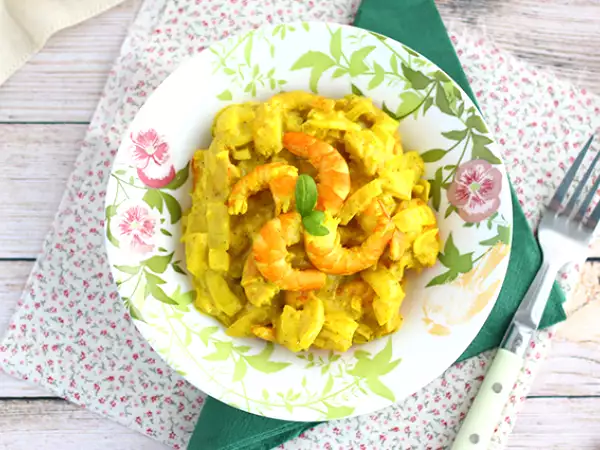Resepti Kookosmaidolla maustettu pikakatkarapucurry