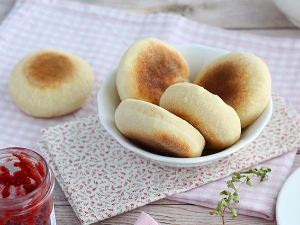 Resepti Englantilaisia muffinsseja (helppoja ja pehmeitä)
