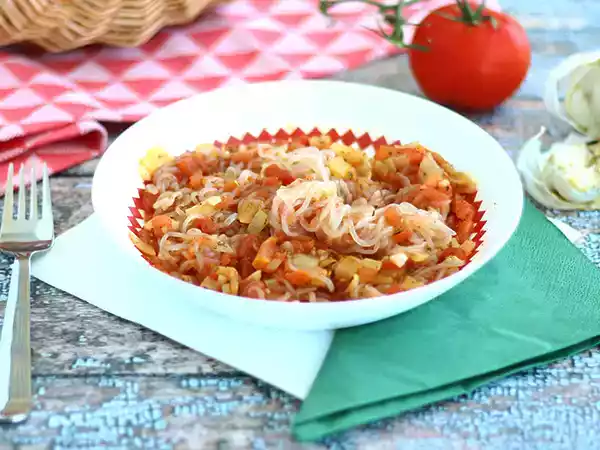 Resepti Konjac-spagetti provencelaiseen tyyliin