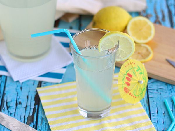 Resepti Helppo ja virkistävä limonadi
