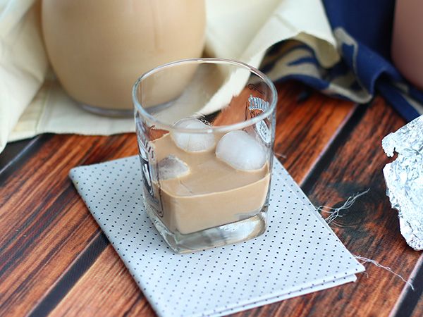 Resepti Baileys kotitekoinen, irlantilainen viskilikööri