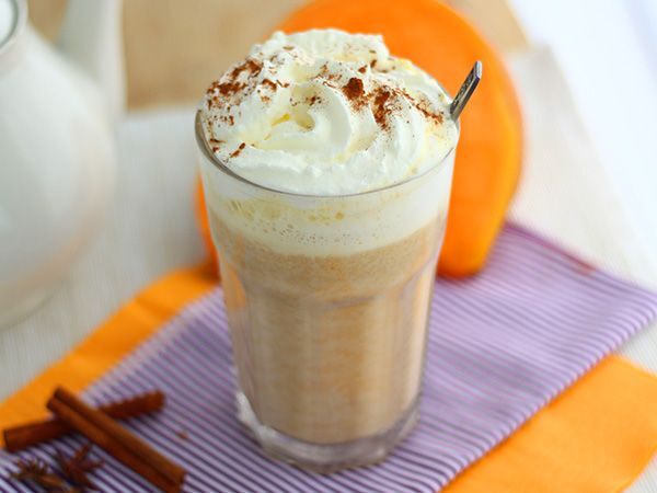 Resepti Kurpitsamausteinen latte, kahvilatte kurpitsalla