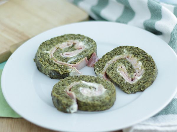 Resepti Pinaatti-, kinkku- ja tuorejuusto-kääryleet
