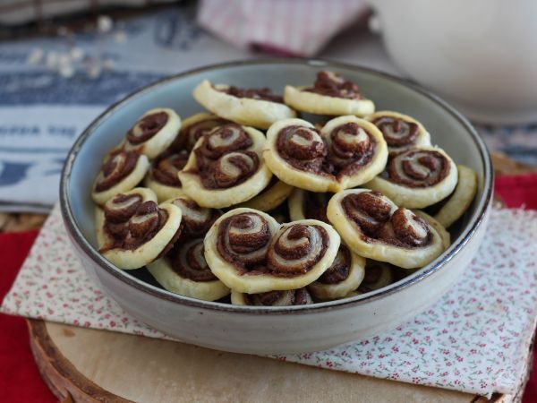 Resepti Leivonnaiset sydämet nutellalla ystävänpäiväksi