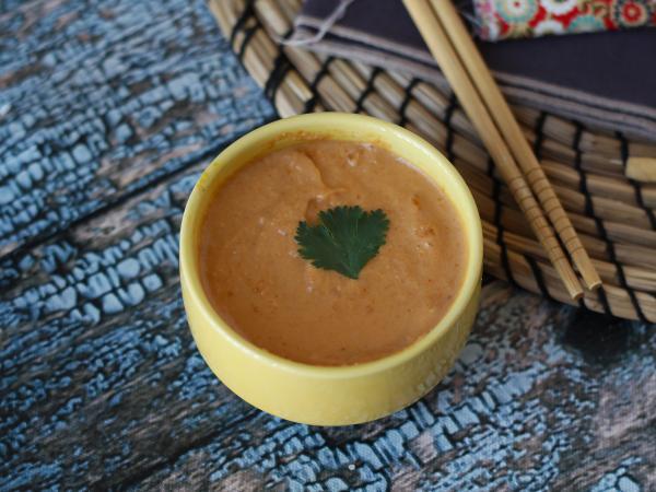 Resepti Super lohdullinen maapähkinä-satay-kastike