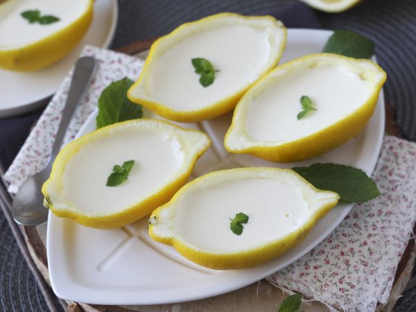 Resepti Lemon posset, uuni ilman sitruunajälkiruoka, jota tulet rakastamaan.