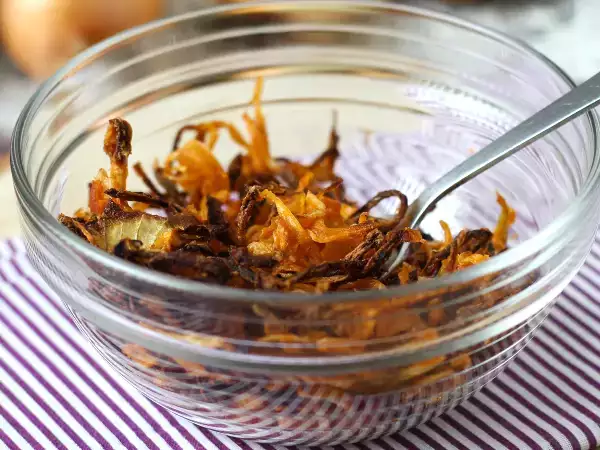 Resepti Miten tehdä rapeita sipuleita uunissa?