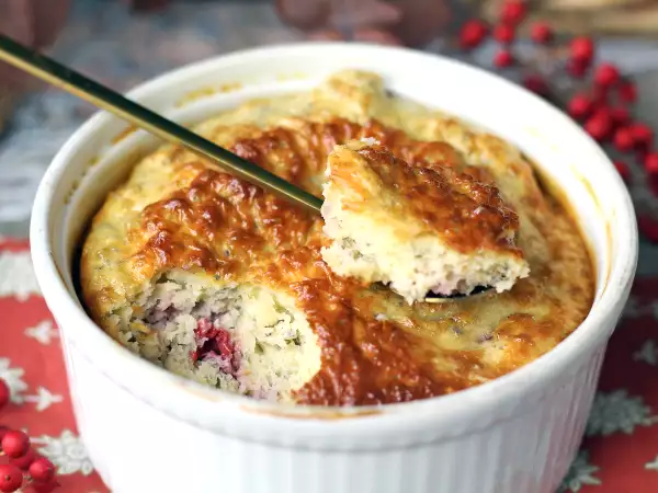 Resepti Super-yksinkertainen punainen hedelmä proteiinikakku