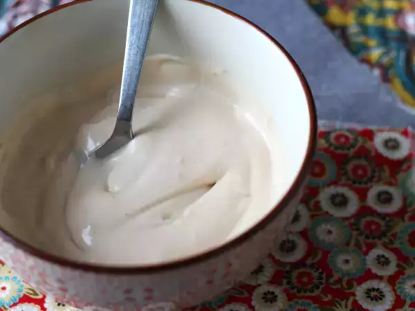 Resepti Kermainen, maukas kastike murealle kanalle