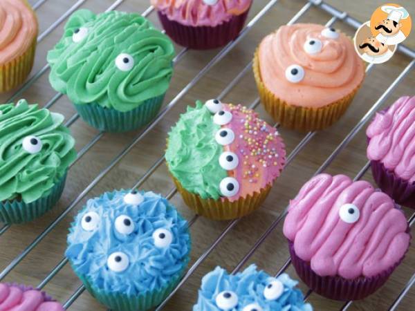 Halloweenin monsterikuppikakut - Valmistelu askel 18