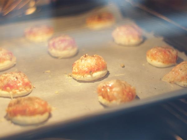 Minipizzat lehtitaikinasta - Valmistelu askel 3