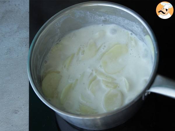 Gratin dauphinois: aito resepti - Valmistelu askel 2