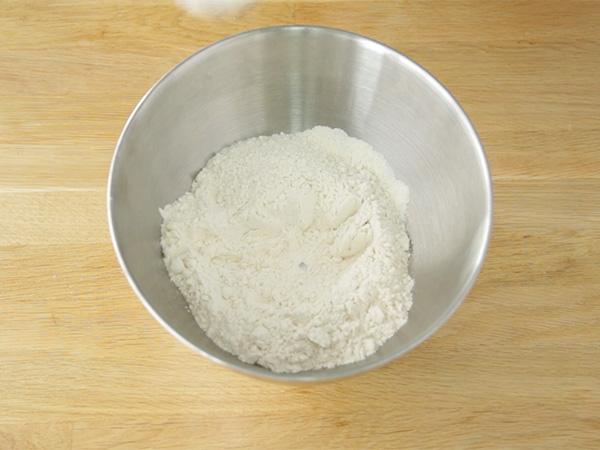 Helppo lettutaikina - Valmistelu askel 1