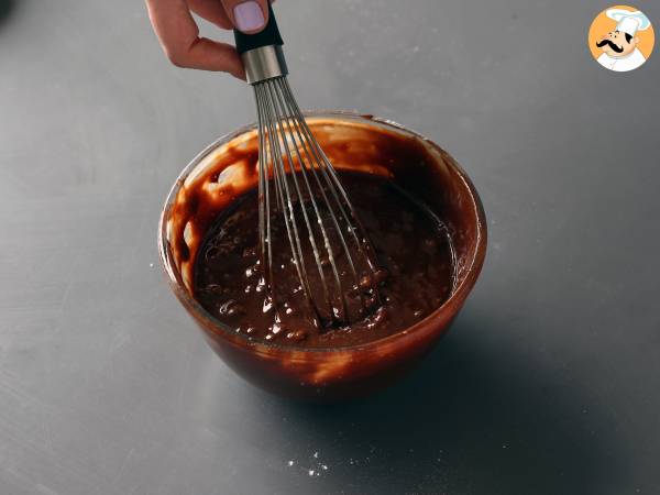 Yksinkertainen suklaakakku - Valmistelu askel 3
