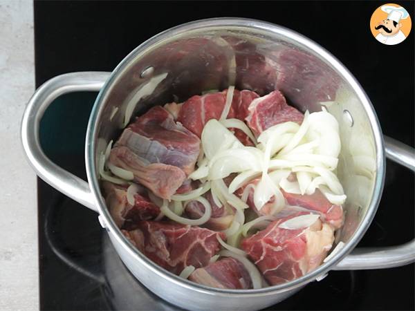 Naudanliha Bourguignon - Valmistelu askel 1